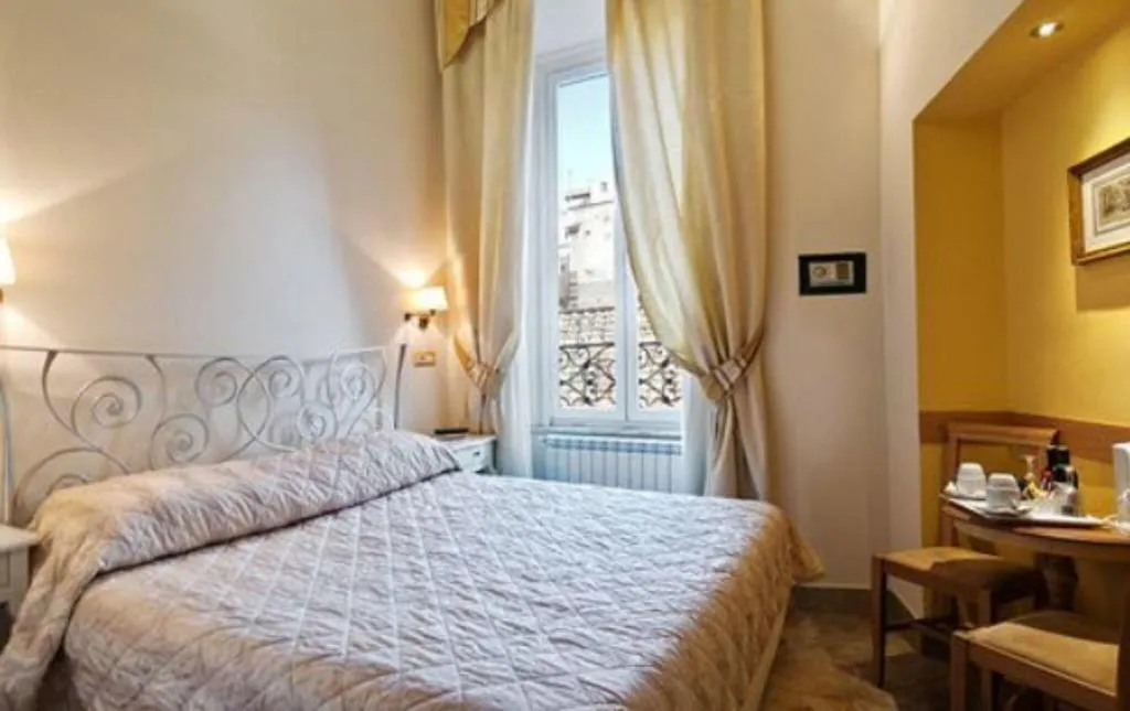 DOUBLE ECONOMY Room, Hotel Le Clarisse Al Pantheon, Rome