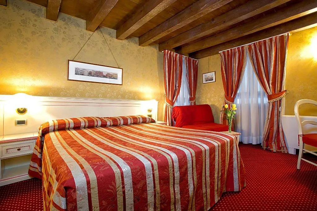 Room, Studio Ca' Polo, Venice