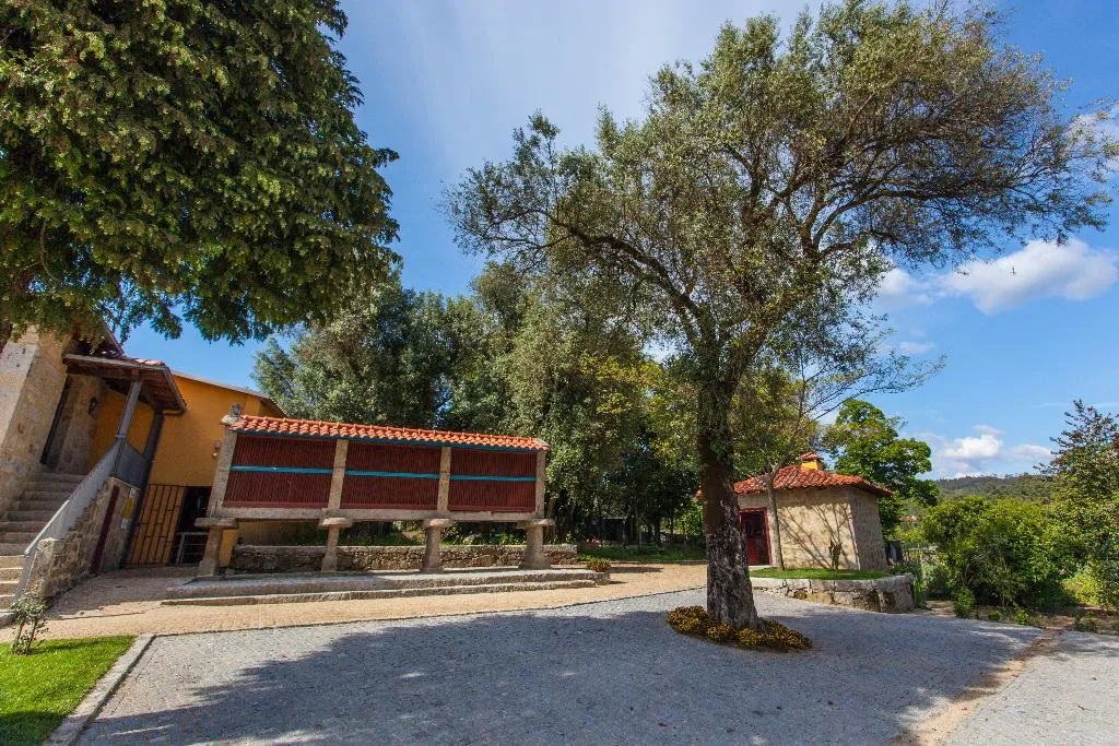 Terrace, Casa Lata - Agroturismo E Enoturismo, Porto