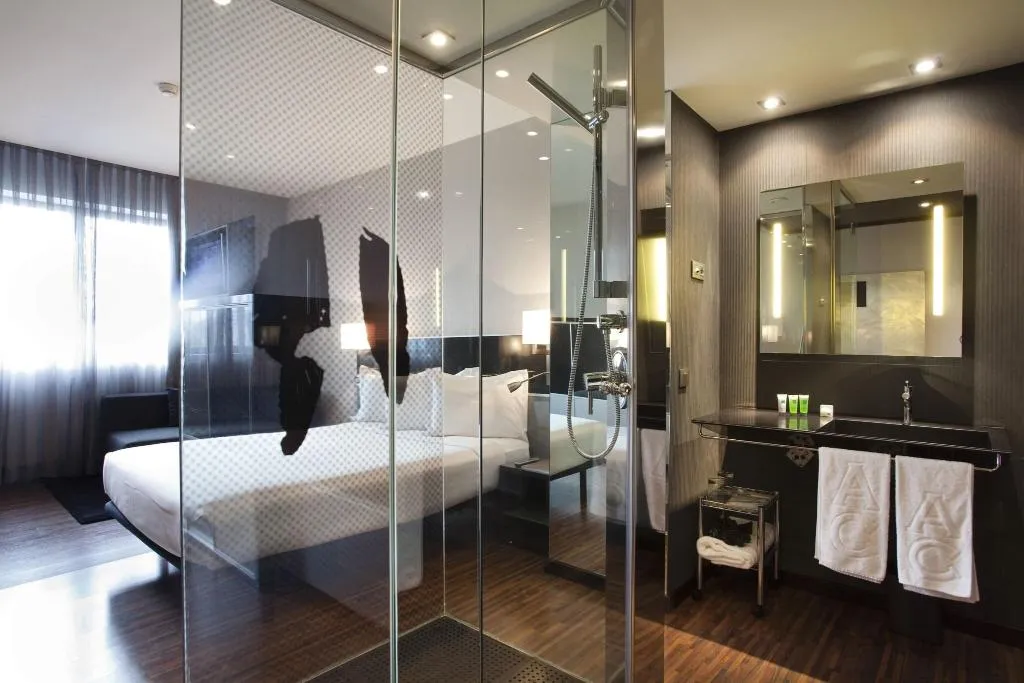 Room, AC Madrid Feria, Madrid