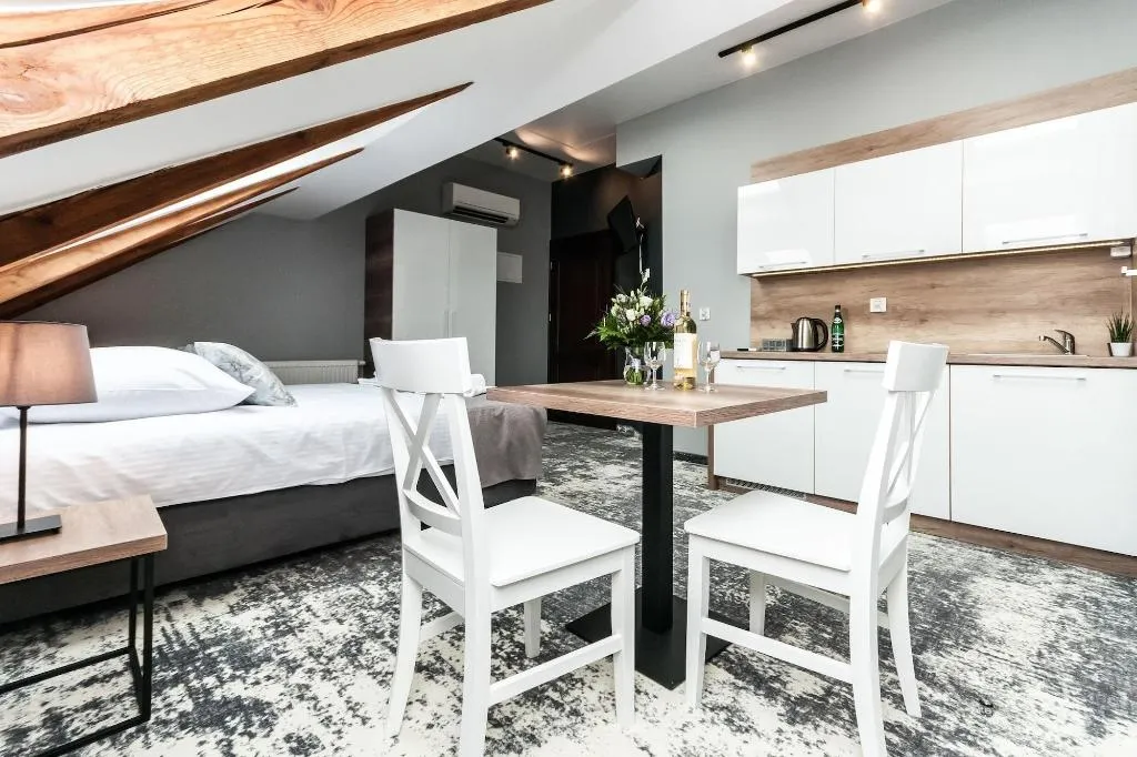Room, Apartamenty L5, Krakow