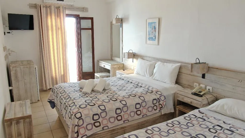 TRIPLE STANDARD Room, Artemis, Mykonos