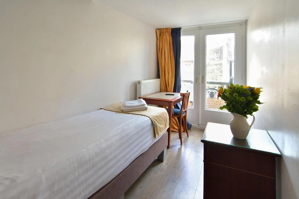 Room, Hotel La Belle Vue, Amsterdam