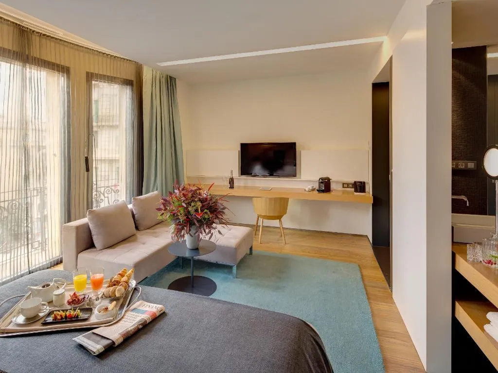 JUNIOR SUITE DELUXE Room, Ohla Barcelona, Barcelona