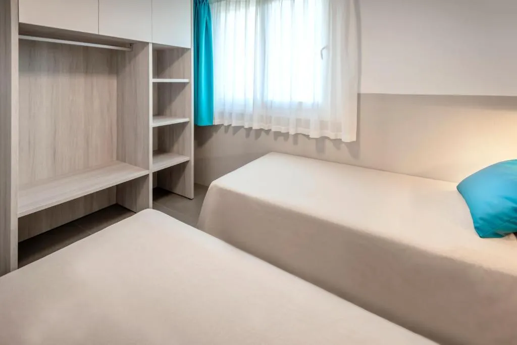 APARTMENT POOL VIEW TWO BEDROOMS Room, Rentalmar Blue Beach, Costa Dorada
