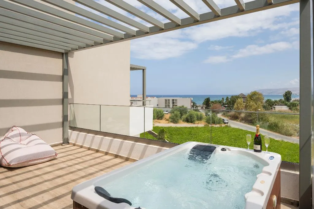 SUITE WITH JACUZZI Room, Mare Village Hotel, Crete