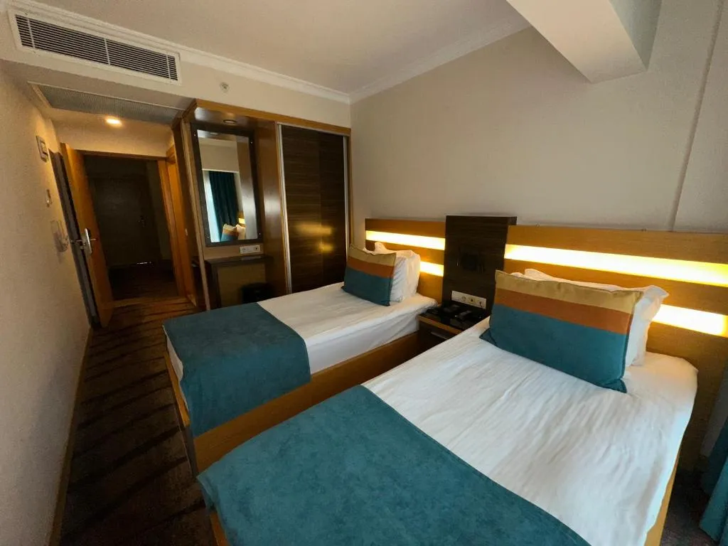 TWIN LAND VIEW Room, Ilayda Hotel, Izmir