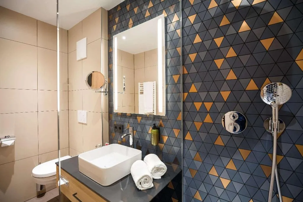 DOUBLE DELUXE Room, Austria Trend Hotel Maximilian, Vienna