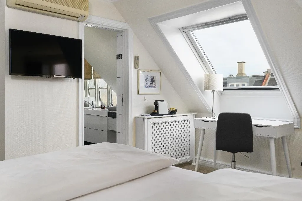 Double or Twin COMFORT Room, Hotel Tiffany, Copenhagen