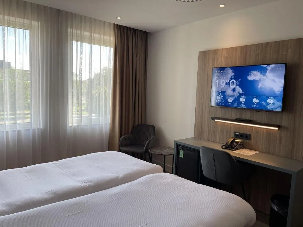 Room, OZO Hotels Antares Amsterdam Schiphol Airport, Amsterdam