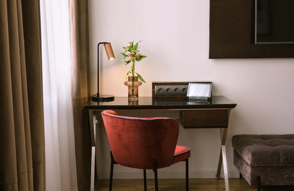 SUITE EXECUTIVE Room, The Posthouse Berlin – Leonardo Limited Edition, Berlin