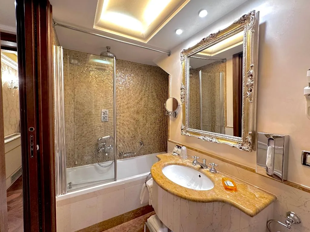 DOUBLE ANNEX Room, Canal Grande, Venice