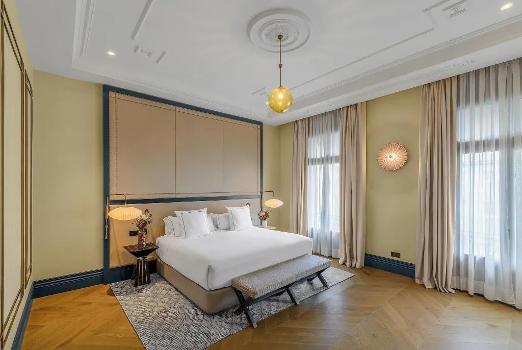 DOUBLE PREMIUM KING BED Room, Hotel Coolrooms Atocha, Madrid