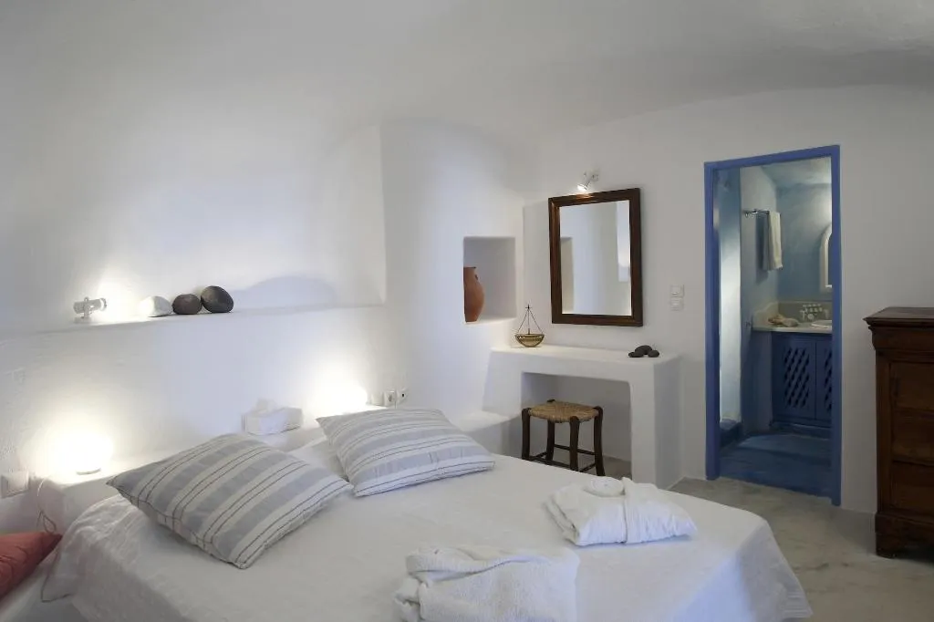 Room, Aghios Artemios Traditional Houses, Santorini