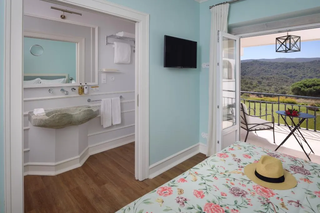 Double or Twin PREMIUM Room, Casa Palmela - Small Luxury Hotels & Villas, Lisbon