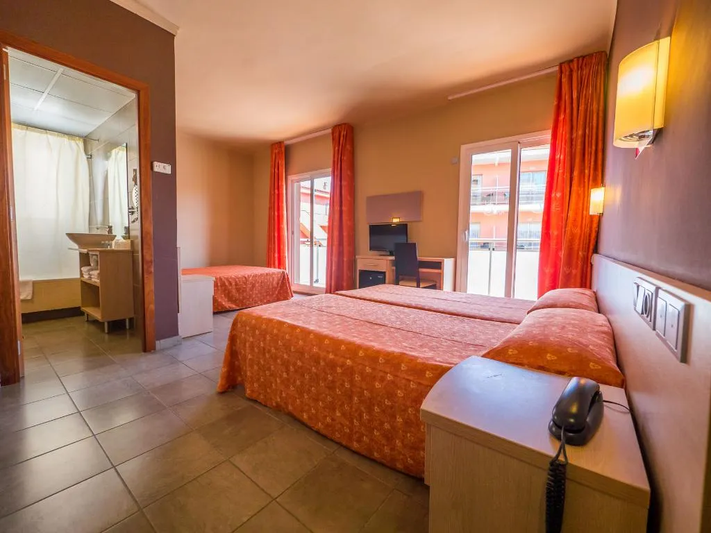 Double or Twin STANDARD Room, Tossa Beach Center, Costa Brava
