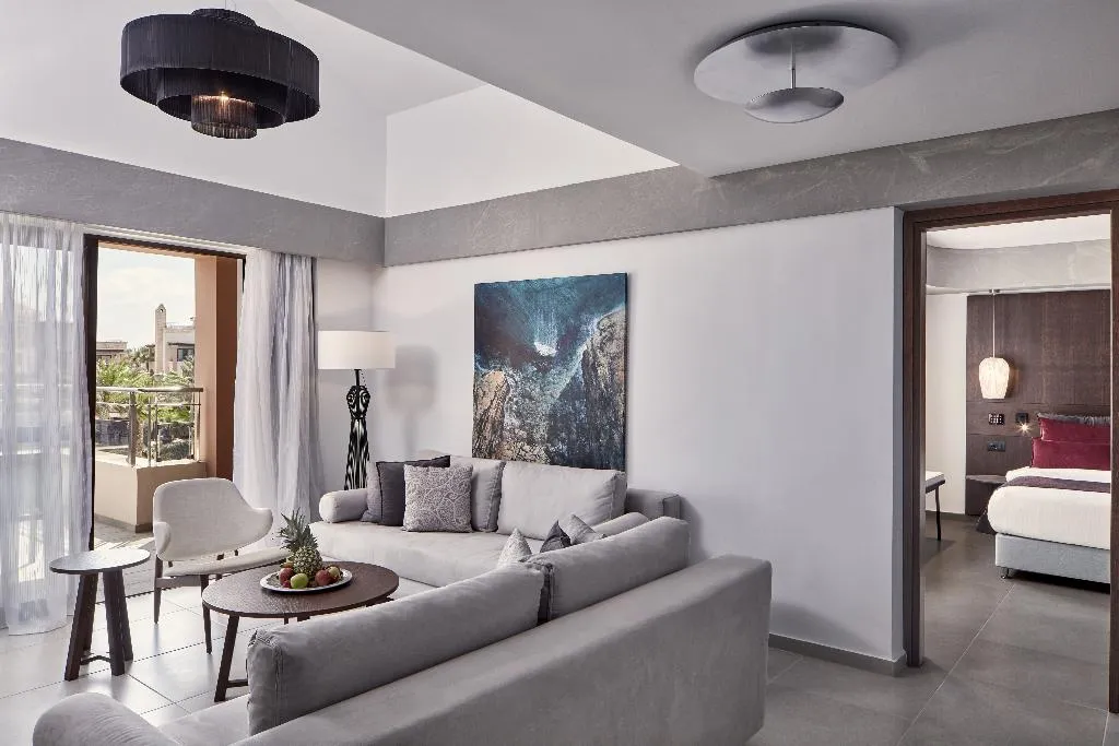 SUITE WITH PRIVATE POOL Room, Atlantica Caldera Palace, Crete