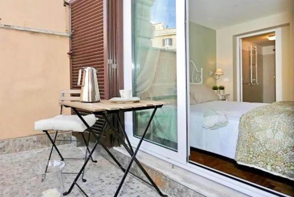 Room, San Vito Suites, Naples