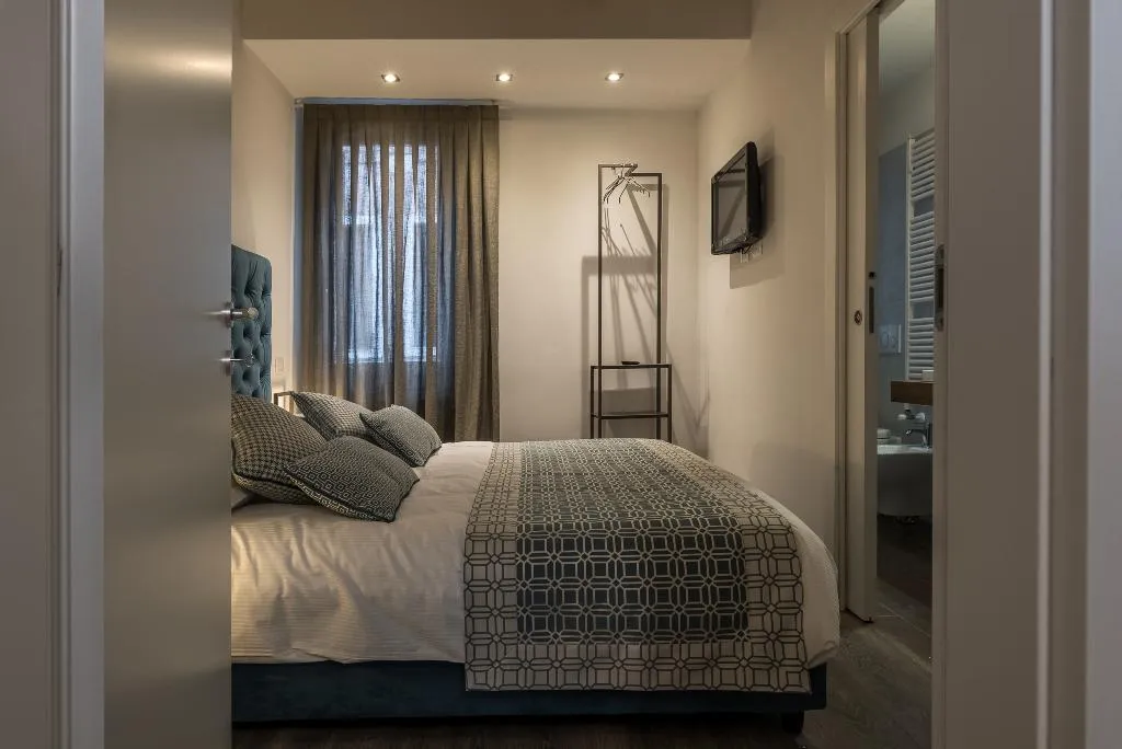 DOUBLE DELUXE Room, La Loggia Della Luna, Venice