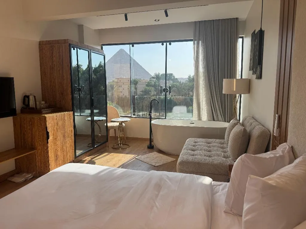 SUITE ONE BEDROOM Room, Palacio Pyramids Hotel, Cairo