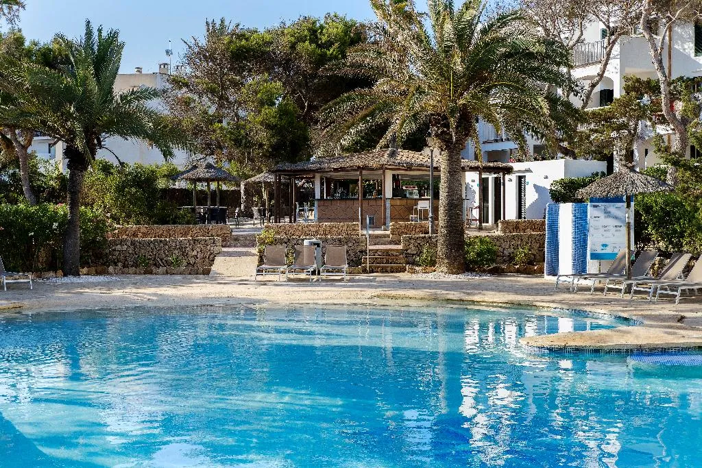 Pool, Alua Suites las Rocas, Majorca