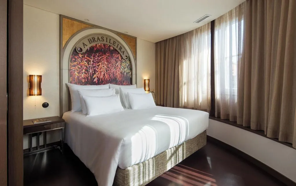SUITE KING SIZE BED Room, Pestana Porto - A Brasileira Premium City Center, Porto