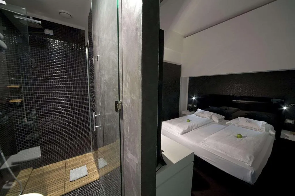Room, UNA Hotel One Spa&Wellness, Catania