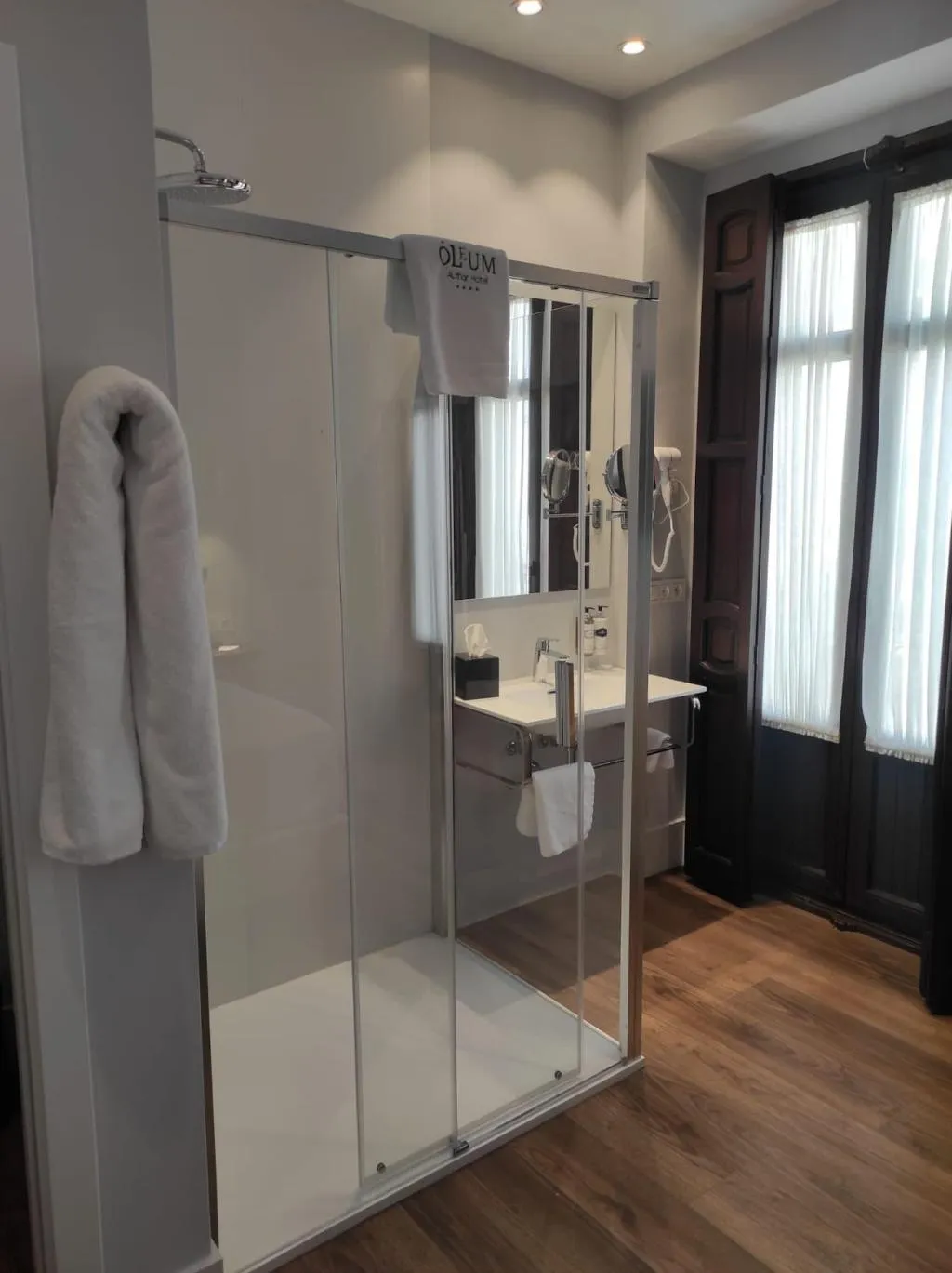 Room, Hotel Oleum Parking Gratuito Reserva Previa, Andalucia