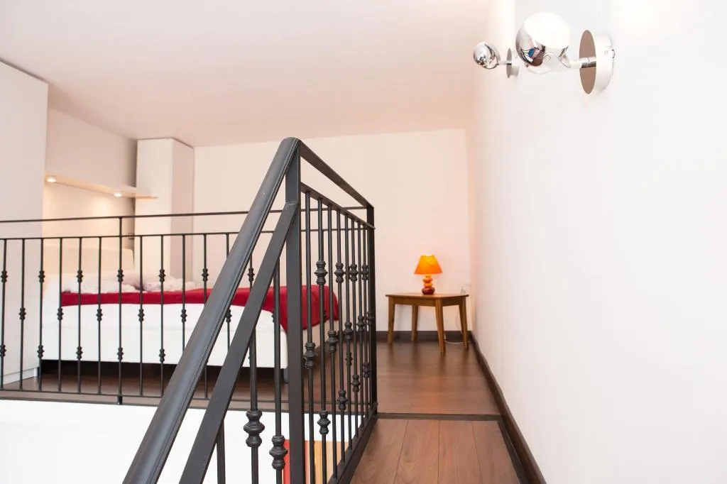 Room, Mergellina, Naples