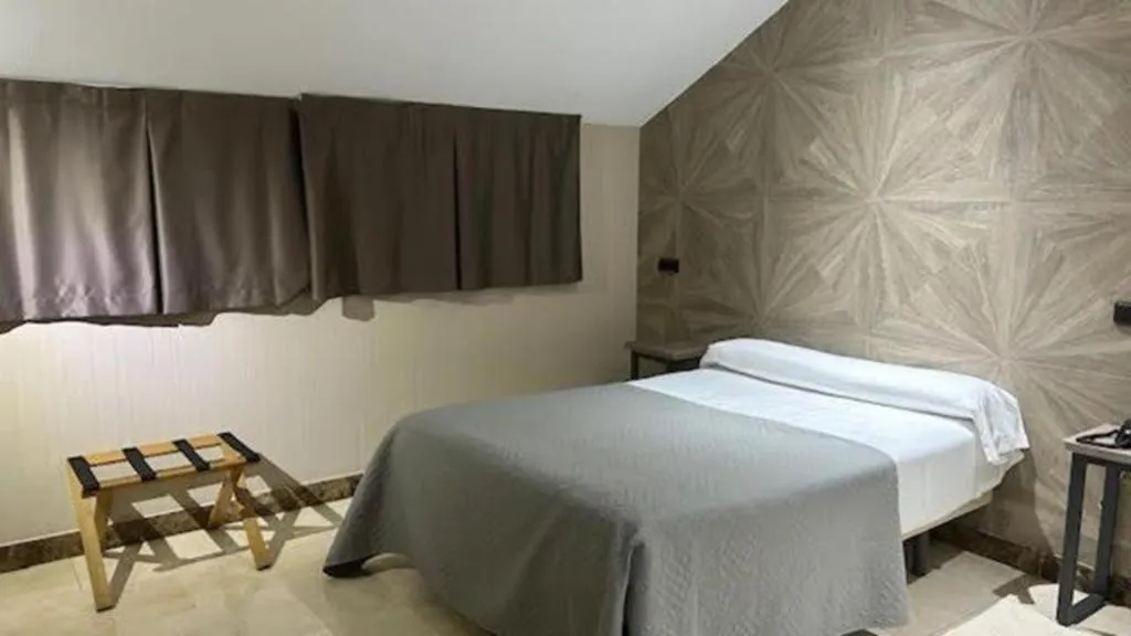 DOUBLE STANDARD Room, Ciudad De Fuenlabrada, Madrid