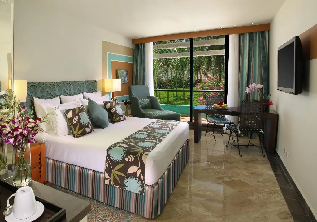 SINGLE STANDARD Room, The Pyramid Cancun by Oasis, Cancun Area