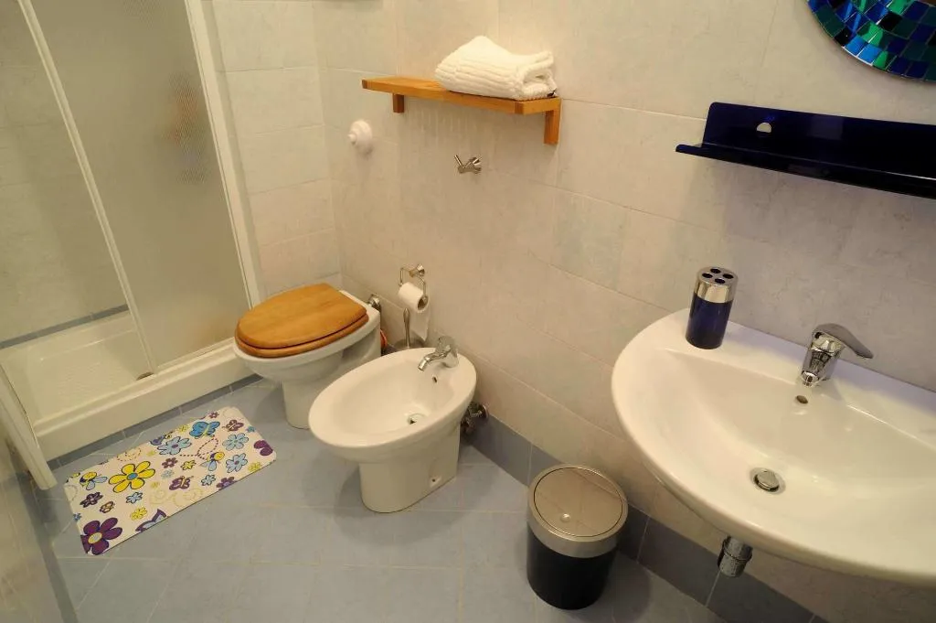 Room, Al Vicolo, Palermo