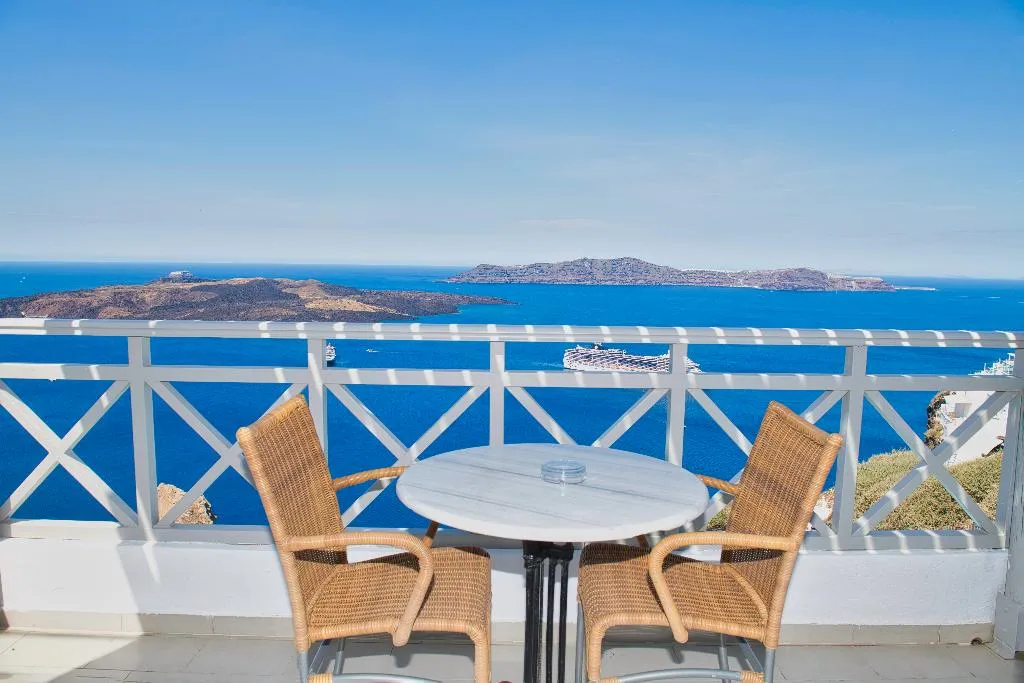 Double or Twin SUPERIOR Room, The Last Sunbeam, Santorini