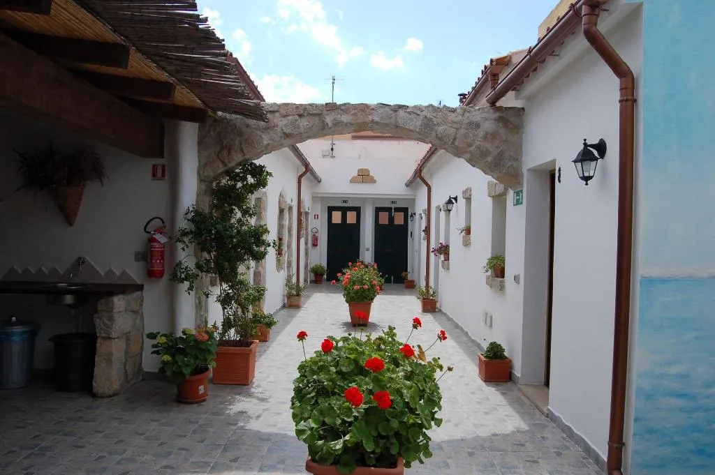 Terrace, Domus Olbia Inn, Olbia
