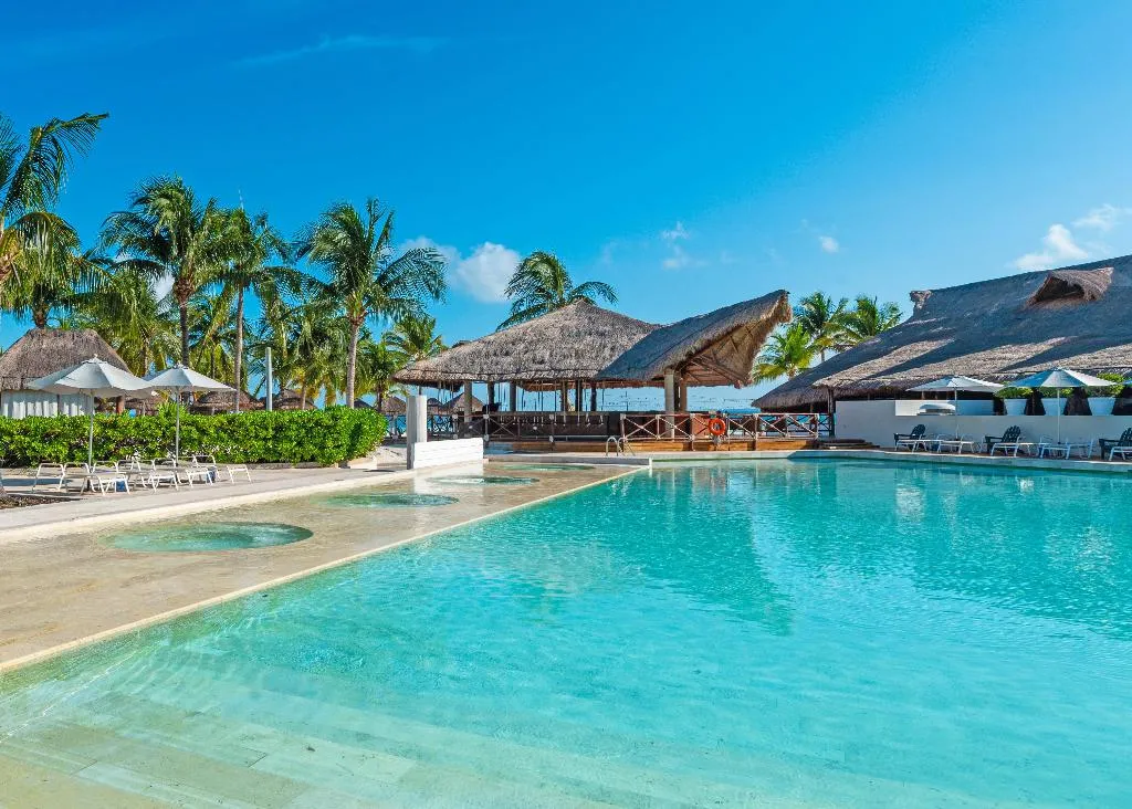 Pool, InterContinental Presidente Cancun Resort, Cancun Area
