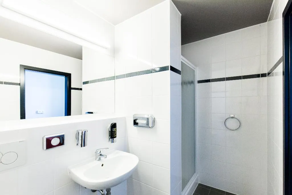 TWIN STANDARD Room, a&o Prague Rhea, Prague