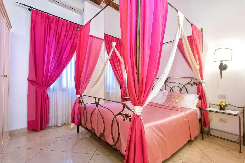 Room, Alla Vite Dorata, Venice