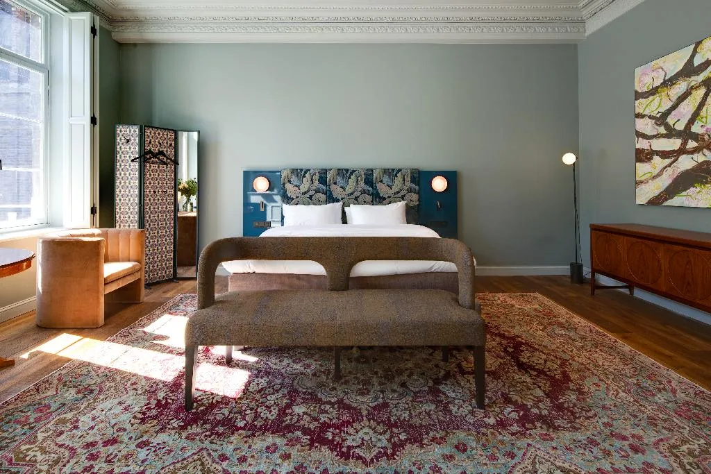 JUNIOR SUITE STANDARD Room, Hotel Monastere Maastricht, Amsterdam