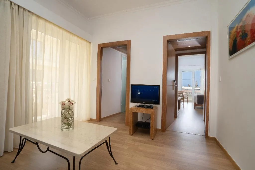 FAMILY ROOM TWO BEDROOMS Room, Kydon, The Heart City Hotel, Crete