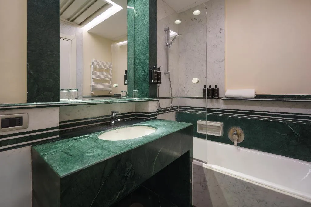 TRIPLE SUPERIOR Room, Exe Majestic, Naples