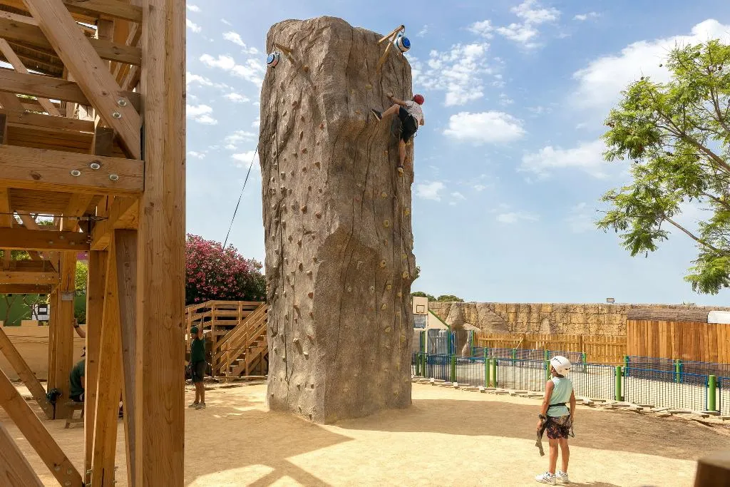 Sports and Entertainment, Magic Robin Hood Resort, Costa Blanca