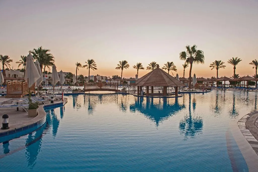 Pool, Sunrise Royal Makadi Resort, Red Sea Riviera