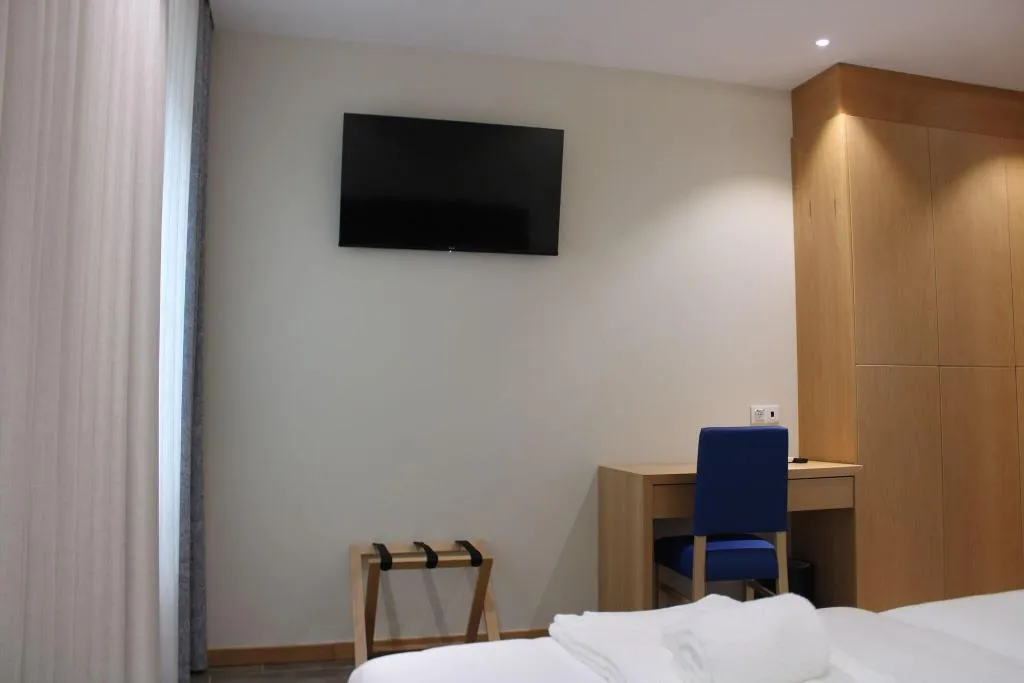 Room, Oporto Station Hostel & Rooms, Porto