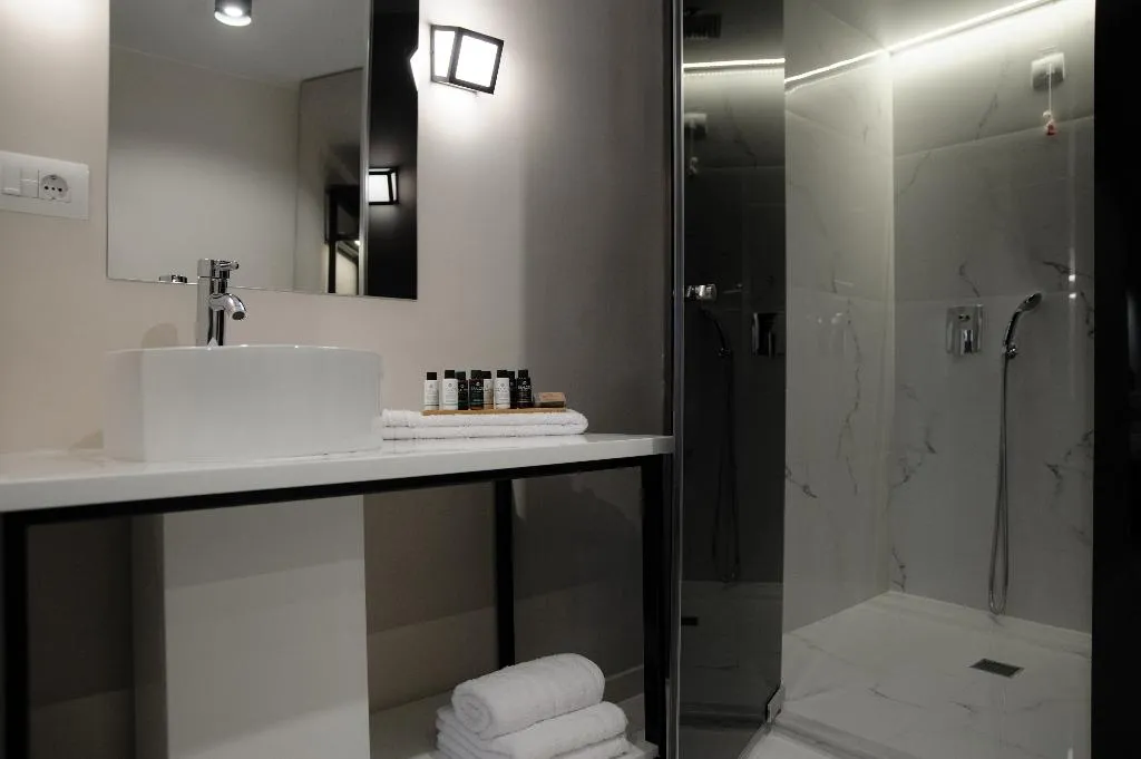 Double or Twin COMFORT Room, B4B Athens 365 Hotel, Athens
