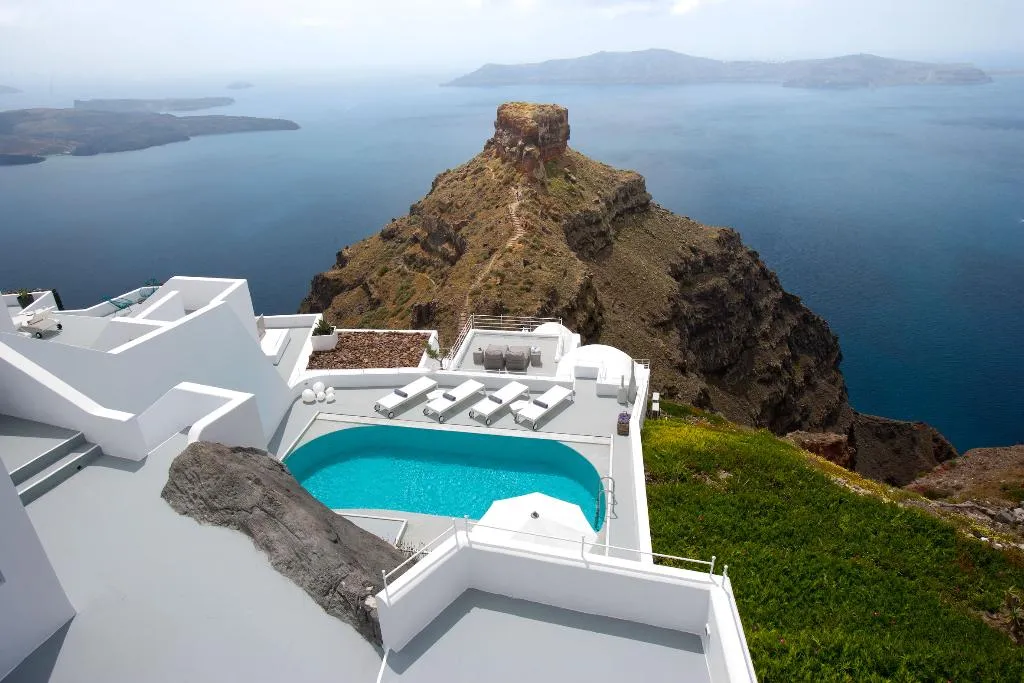 VILLA WITH PRIVATE POOL Room, Grace Hotel Santorini, Santorini