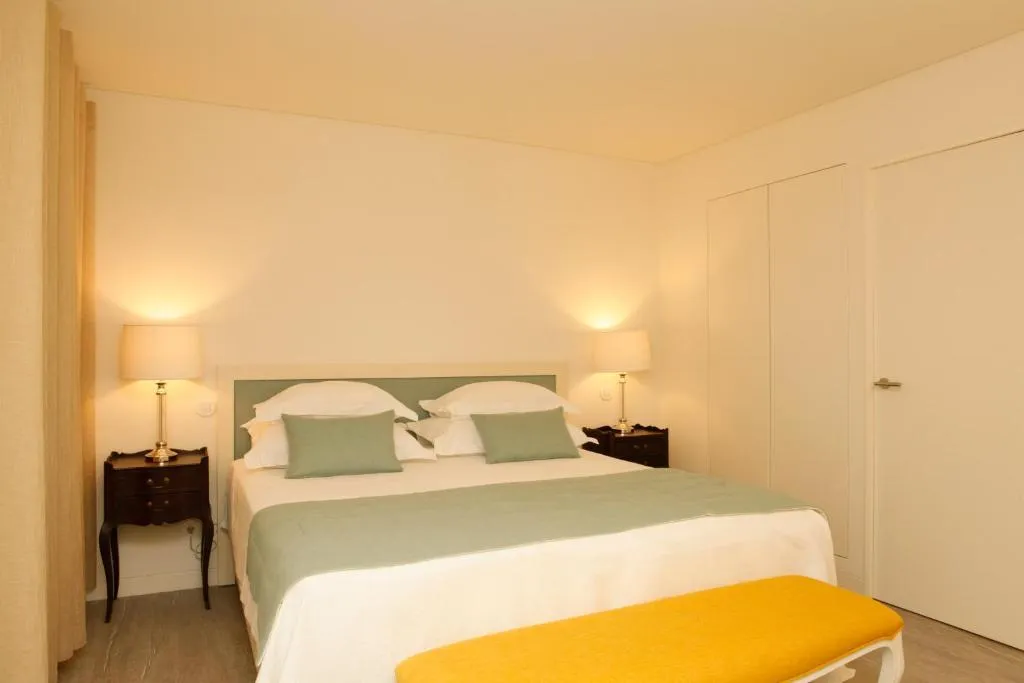 VILLA SUPERIOR Room, Casa Palmela - Small Luxury Hotels & Villas, Lisbon