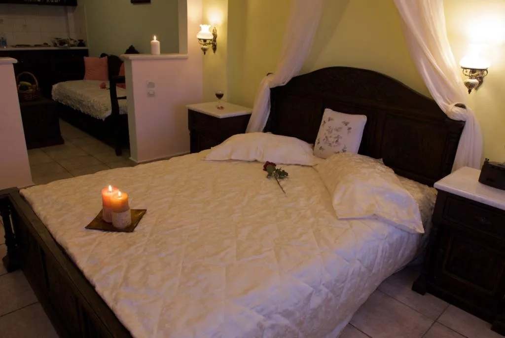 STUDIO STANDARD Room, Aelia by Eltheon, Santorini