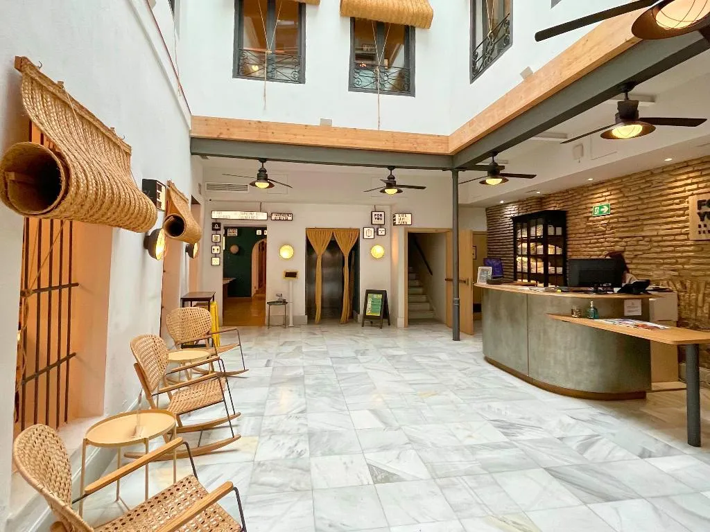 Lobby, U-Sense For You Hostel Sevilla, Seville