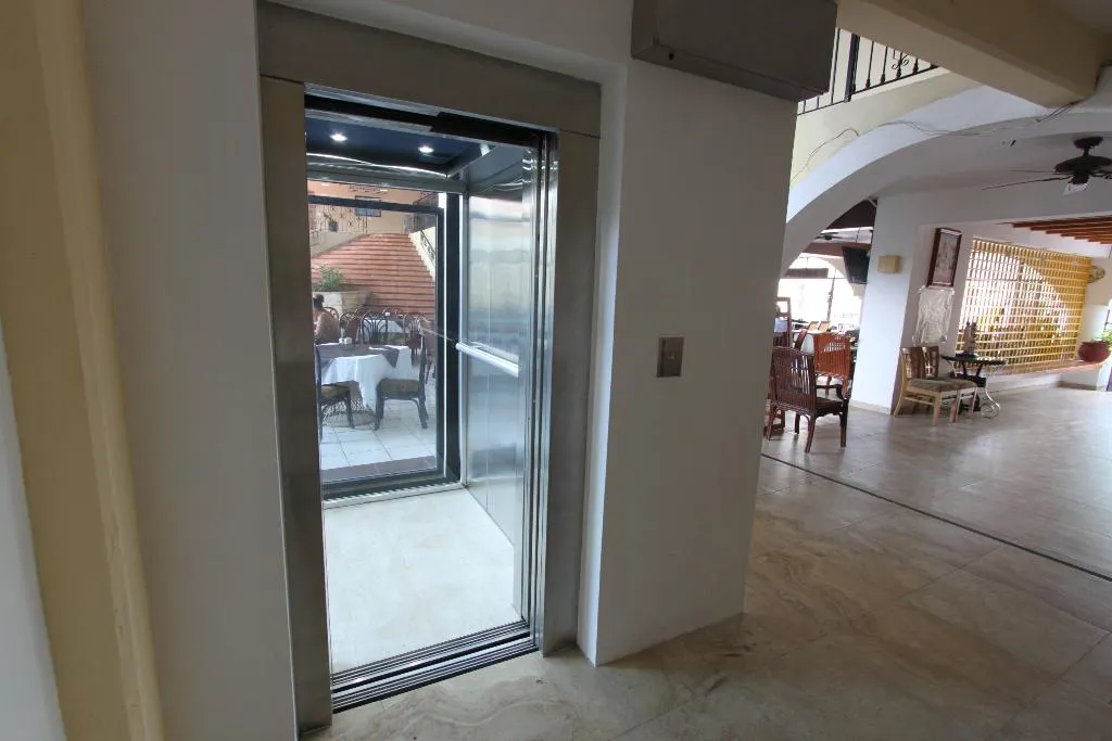 Lobby, Maria de la Luz, Cancun Area