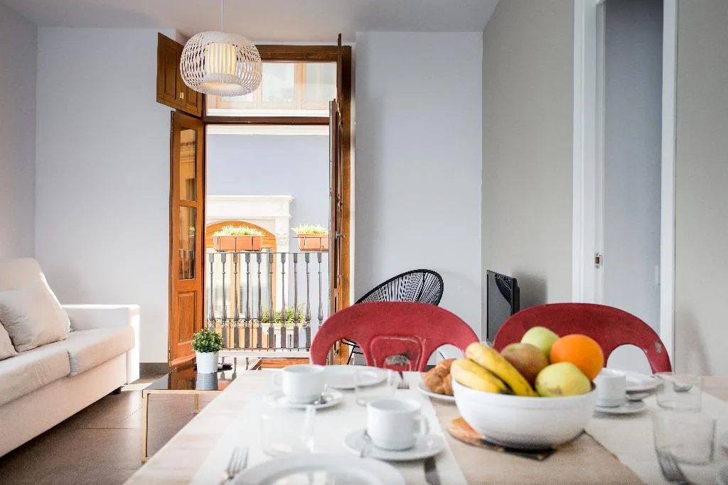 APARTMENT CAPACITY 3 ONE BEDROOM Room, Valencia Centre Torres de Quart, Valencia